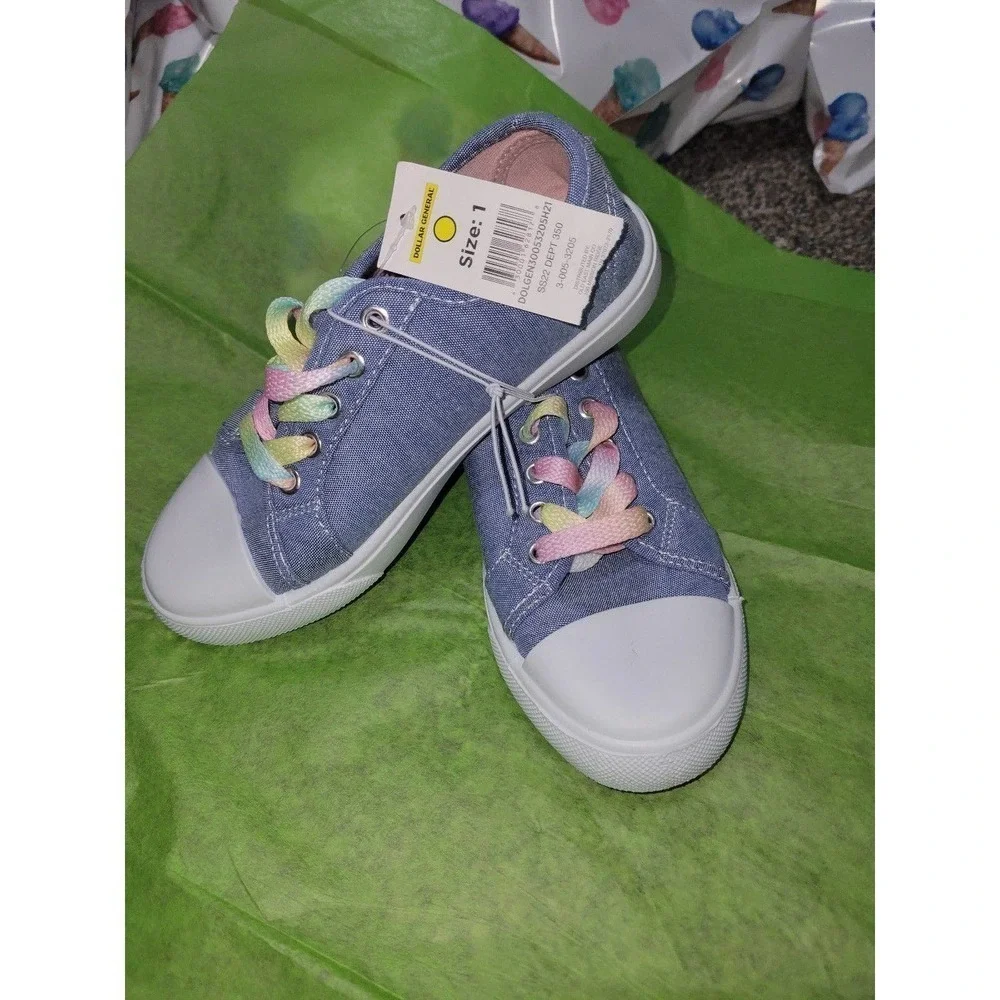 NWT Girls Rainbow Laces, Tie Up Blue Shoes size 1